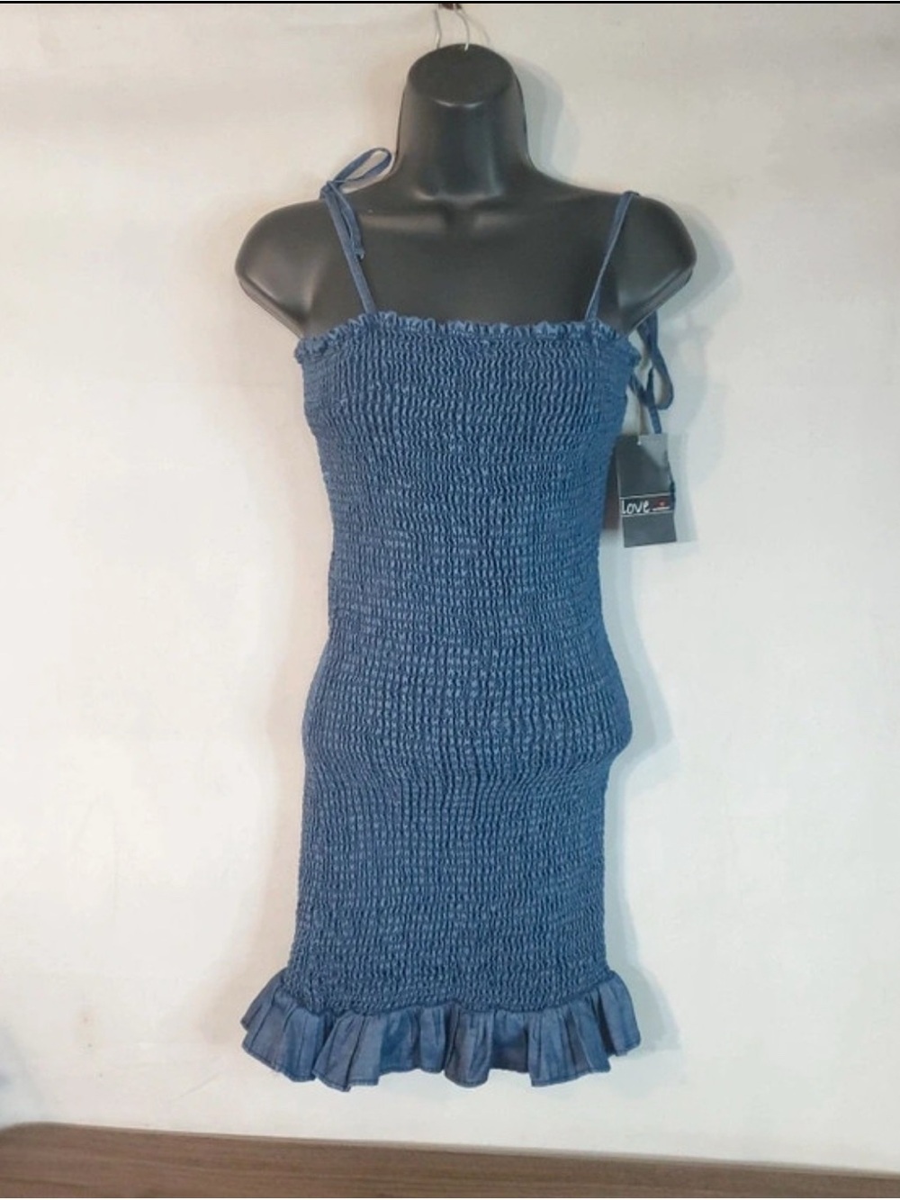 NWT- 1X Love by Chelsea Textured Smocked Blue Mini Dress  Ruffle Hem
Adjustable